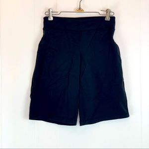 Athleta Black Wide Legged Shorts Sz S